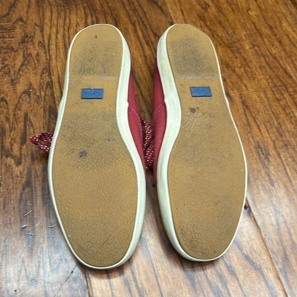 Keds women’s sneakers ( maroon with polka dotted shoelaces) - Picture 4 of 8